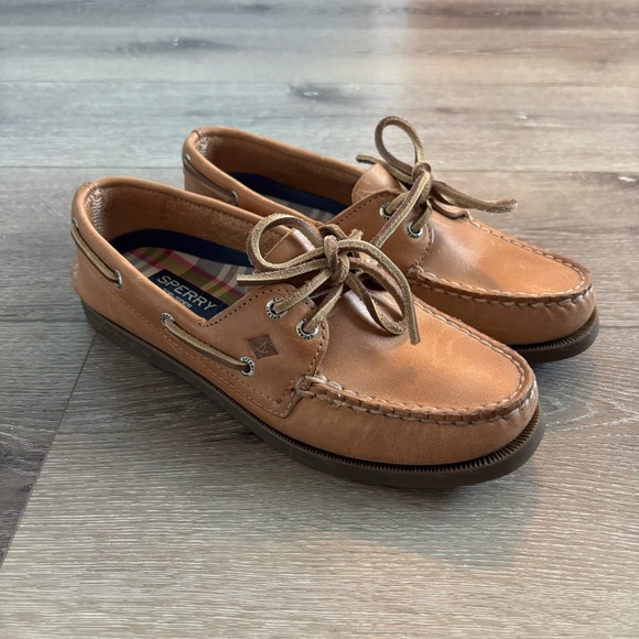 Sperry Shoes - Sperry women’s boat shoes